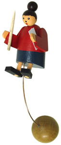Wolfgang Werner Schaukel-Lehrerin  (Wolfgang Werner 478) Schaukelfigur 'Lehrerin': Die Figur sitzt auf einer Tisch- oder Regalkante und schaukelt hin und her.